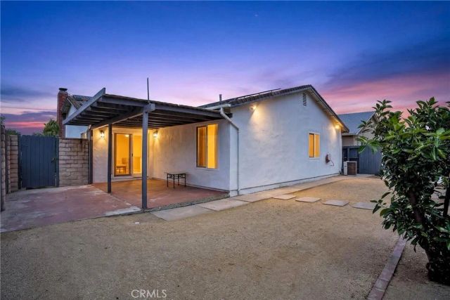 5604 Bloomfield Street, Simi Valley, CA 93063