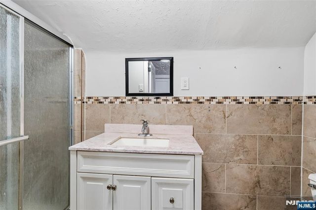 288 William, East Orange, NJ 07017