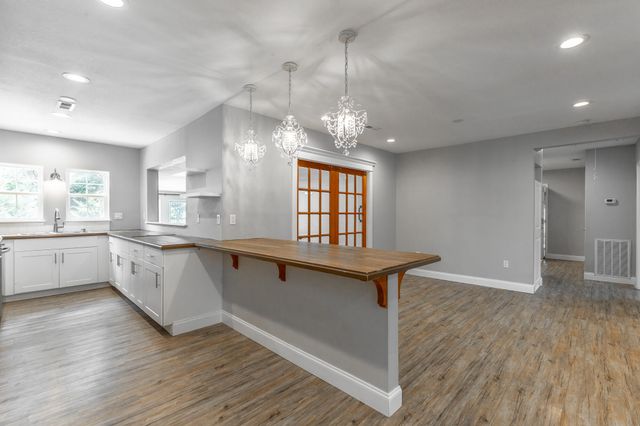 306 Laverne Drive, Chattanooga, TN 37421