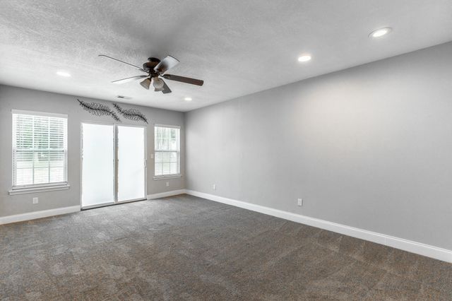306 Laverne Drive, Chattanooga, TN 37421