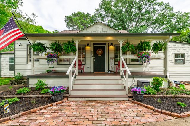 306 Laverne Drive, Chattanooga, TN 37421