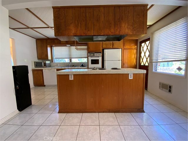 122 E Linda Vista Avenue, Alhambra, CA 91801
