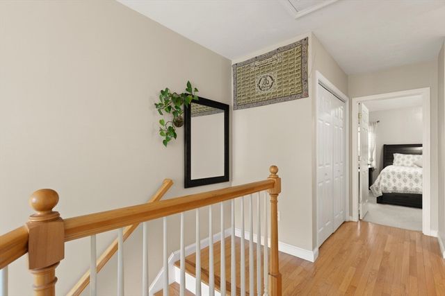 18 Meena Dr, Worcester, MA 01603