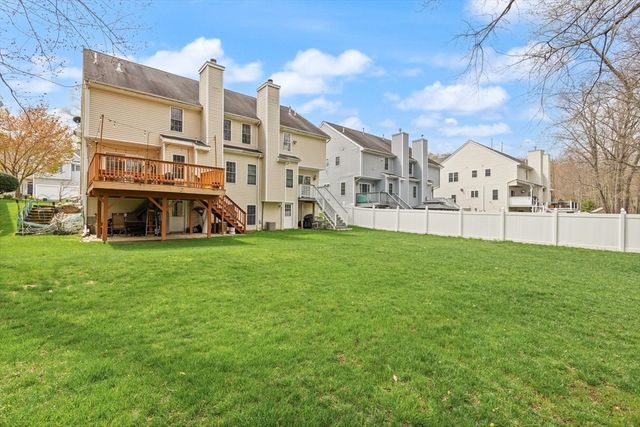 18 Meena Dr, Worcester, MA 01603