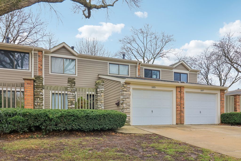 105 W Dover Drive, Mount Prospect, IL 60056 — exterior