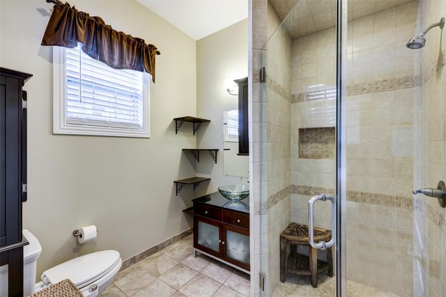411 W 14th Street W, Houston, TX 77008