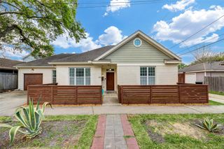 411 W 14th Street W, Houston, TX 77008