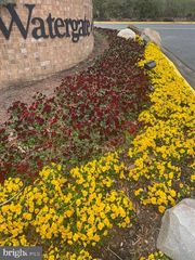 307 YOAKUM PKWY #1825, Alexandria, VA 22304