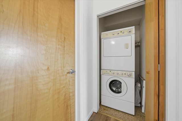 6238 W 26TH Street 503, Berwyn, IL 60402