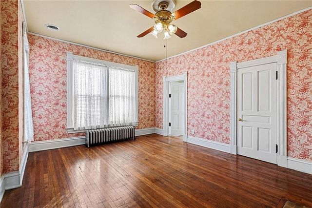 425 Gladstone Boulevard, Kansas City, MO 64124