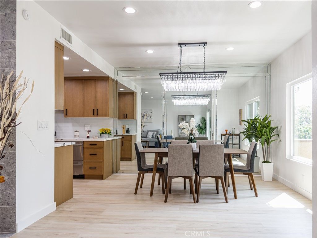 Image 23 of property listing at 1944 Glendon 209, Los Angeles, CA 90025
