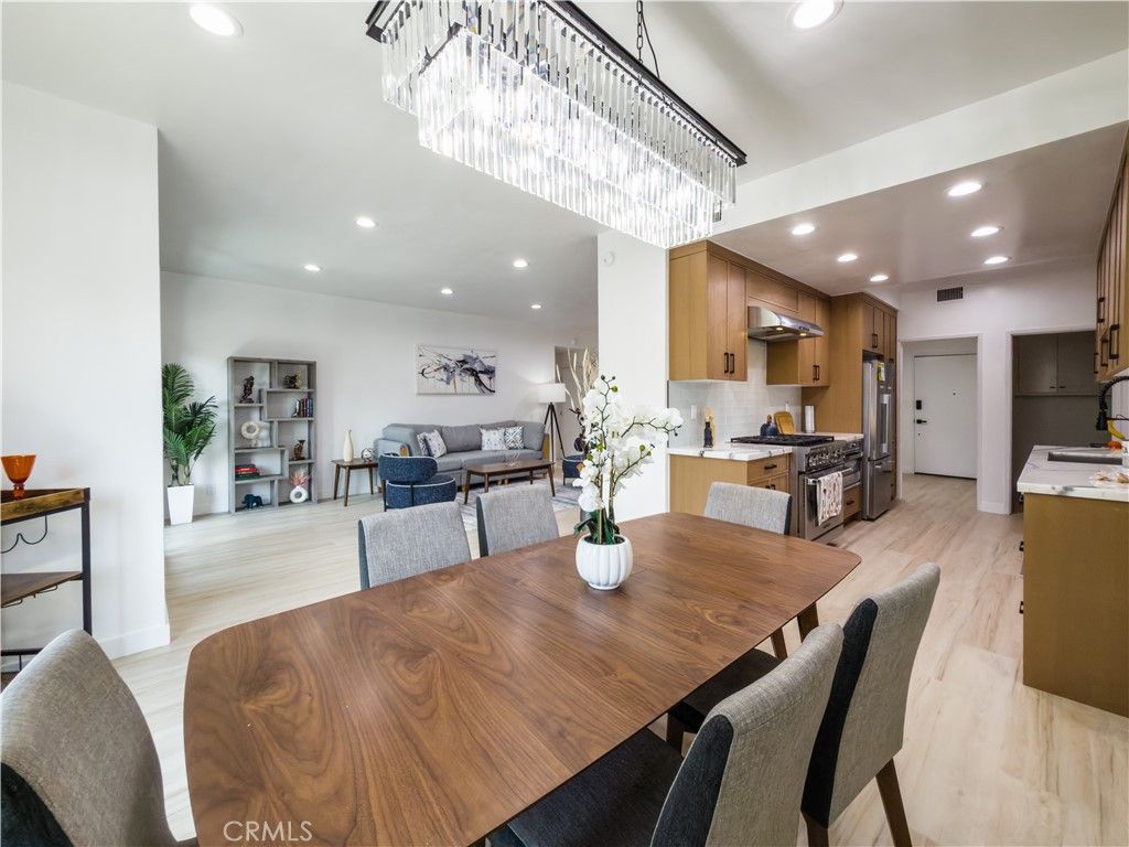 Image 24 of property listing at 1944 Glendon 209, Los Angeles, CA 90025