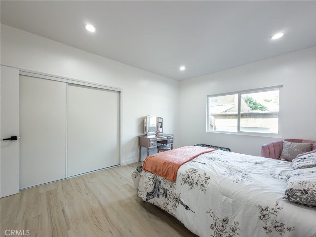 Image 38 of property listing at 1944 Glendon 209, Los Angeles, CA 90025