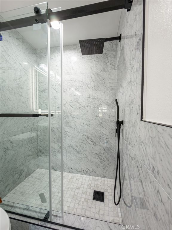 Image 41 of property listing at 1944 Glendon 209, Los Angeles, CA 90025