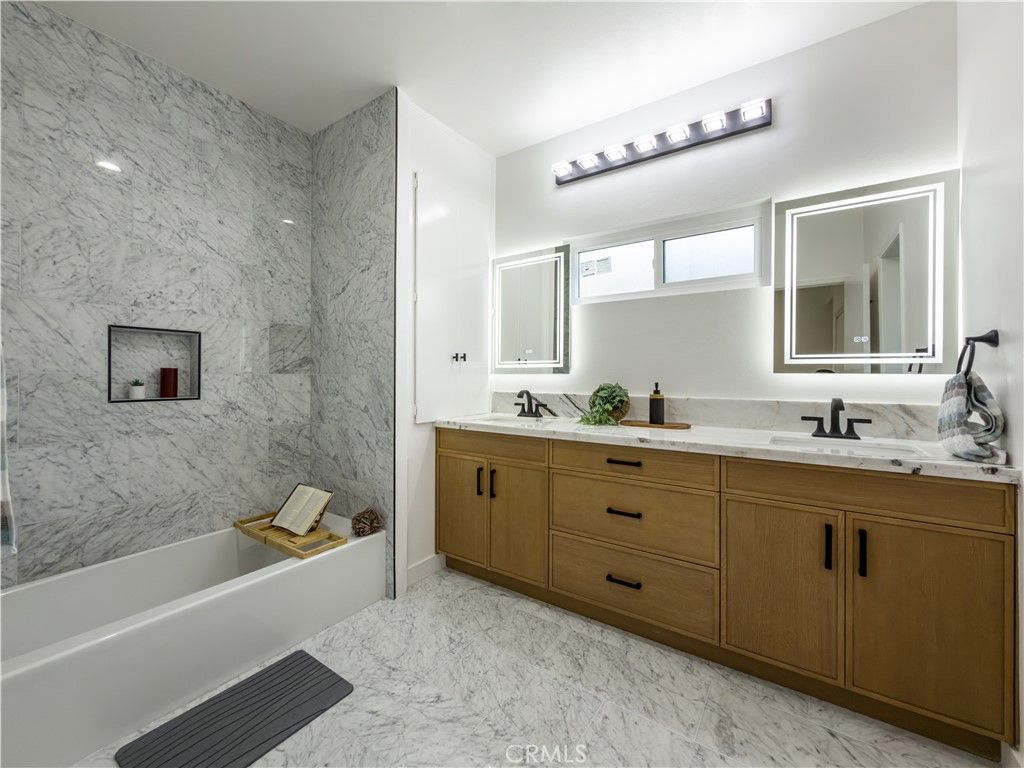 Image 48 of property listing at 1944 Glendon 209, Los Angeles, CA 90025