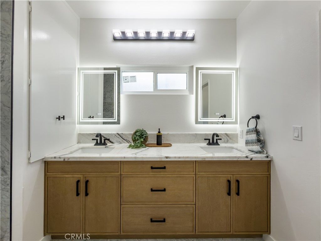Image 51 of property listing at 1944 Glendon 209, Los Angeles, CA 90025