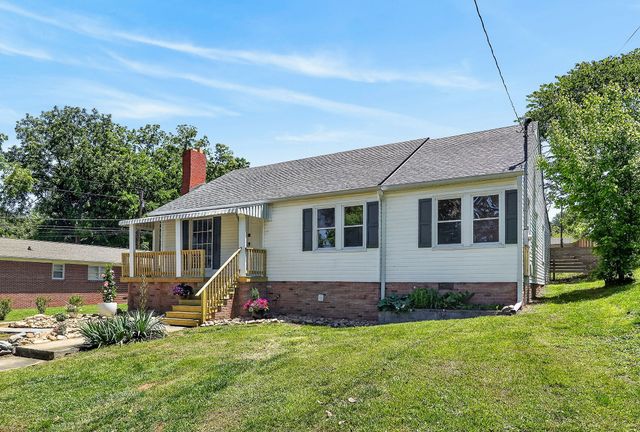 128 S Young St, Sparta, TN 38583