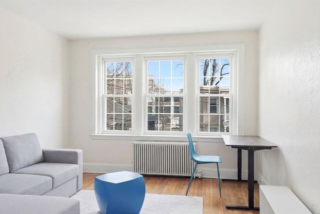 90 Kilsyth Rd 32, Boston, MA 02135