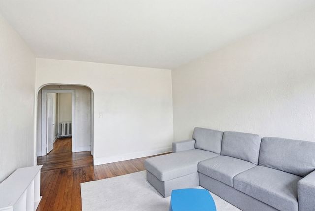 90 Kilsyth Rd 32, Boston, MA 02135