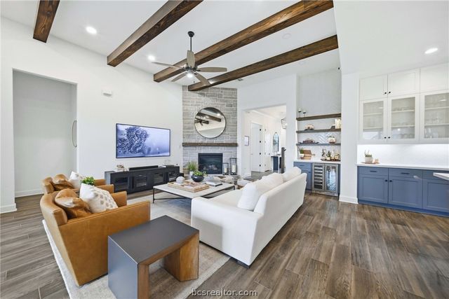 1704 Kerr Valley Lane, College Station, TX 77845