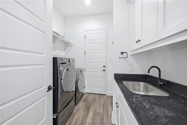1704 Kerr Valley Lane, College Station, TX 77845
