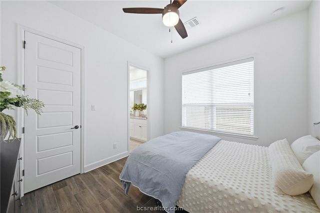 1704 Kerr Valley Lane, College Station, TX 77845