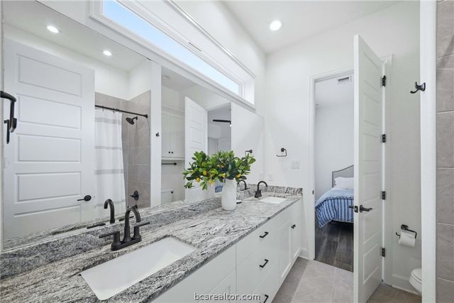 1704 Kerr Valley Lane, College Station, TX 77845