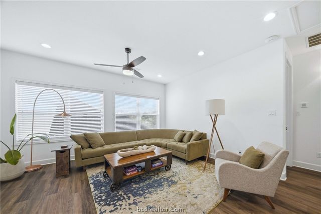 1704 Kerr Valley Lane, College Station, TX 77845
