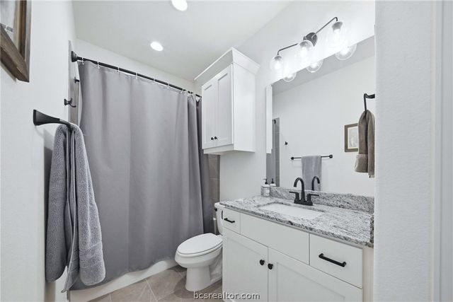1704 Kerr Valley Lane, College Station, TX 77845