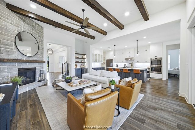 1704 Kerr Valley Lane, College Station, TX 77845