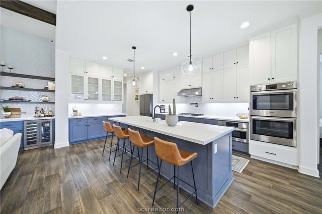 1704 Kerr Valley Lane, College Station, TX 77845