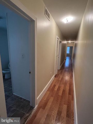 4154 W GIRARD AVE, Philadelphia, PA 19104