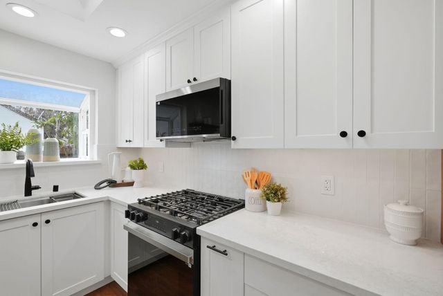 745 Birch Avenue, San Mateo, CA 94402