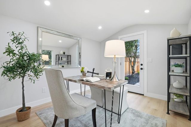 745 Birch Avenue, San Mateo, CA 94402