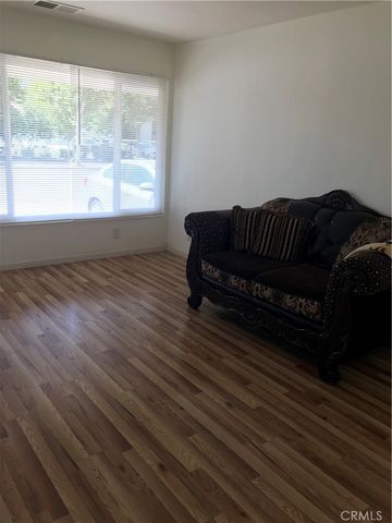 301 W 6th Street, Gilroy, CA 95020