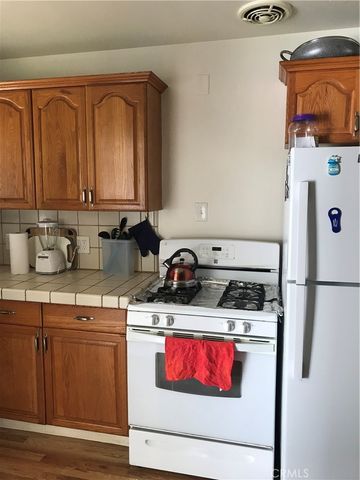 301 W 6th Street, Gilroy, CA 95020