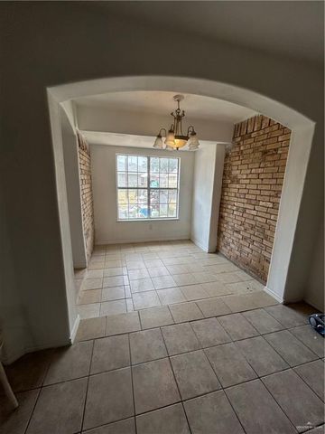 907 Annabelle Street, Elsa, TX 78538