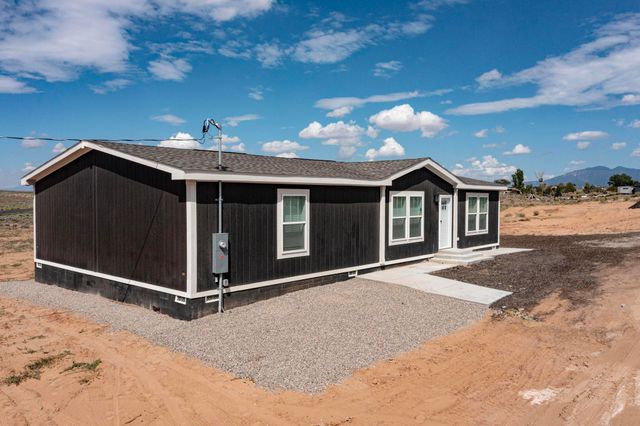 51 Airport Drive, Los Lunas, NM 87031