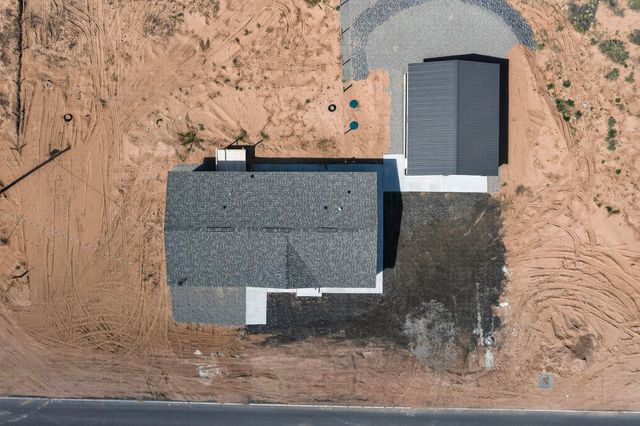 51 Airport Drive, Los Lunas, NM 87031