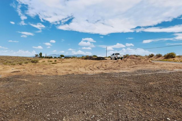 51 Airport Drive, Los Lunas, NM 87031