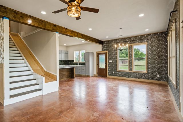 412 Vz County Road 1413, Van, TX 75790