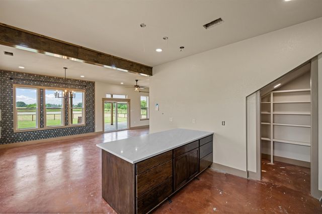 412 Vz County Road 1413, Van, TX 75790