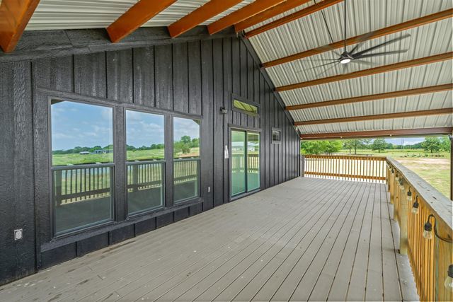 412 Vz County Road 1413, Van, TX 75790