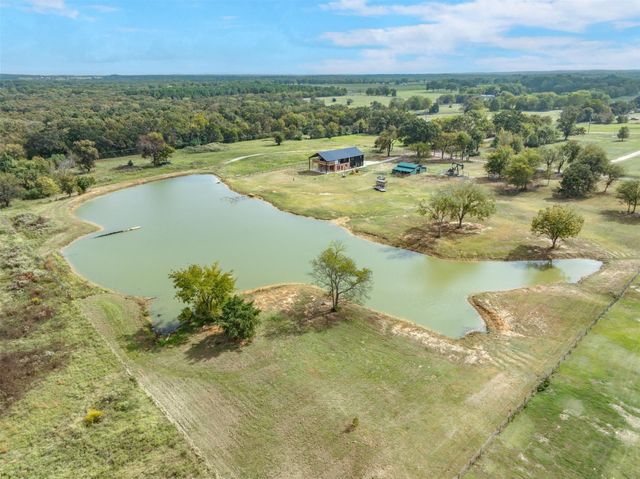 412 Vz County Road 1413, Van, TX 75790