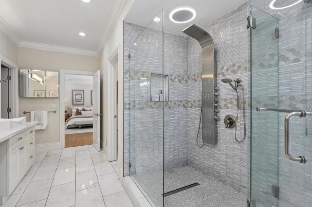 Image 30 of property listing at 20041 Heritage Oak, Saratoga, CA 95070