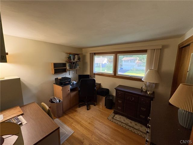 17 Carol Drive, Camillus, NY 13031
