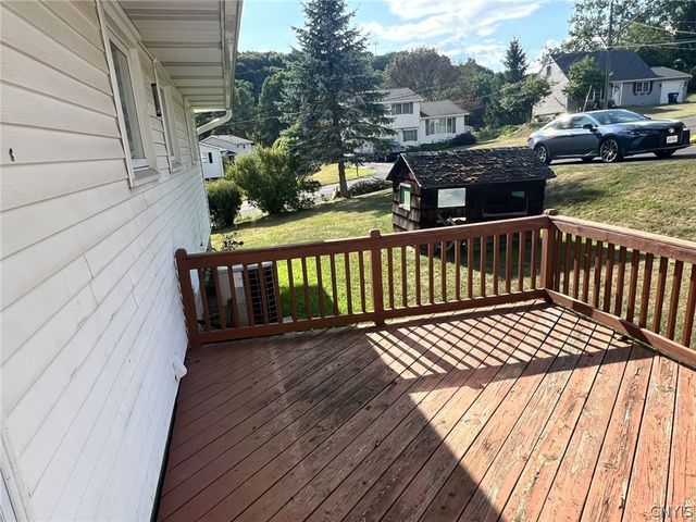 17 Carol Drive, Camillus, NY 13031