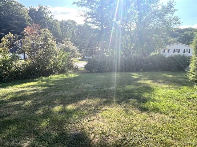 17 Carol Drive, Camillus, NY 13031