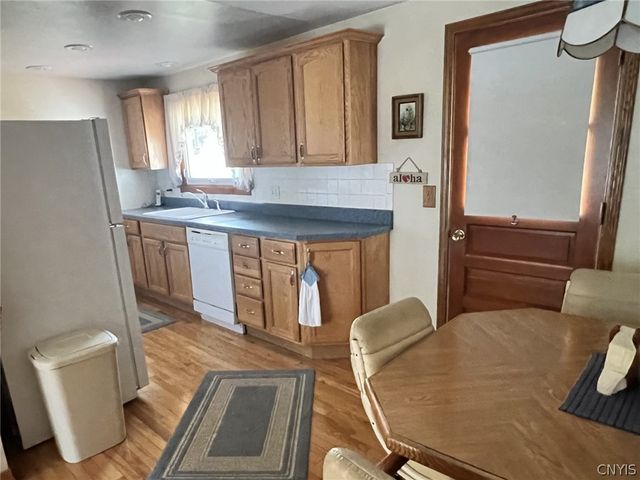 17 Carol Drive, Camillus, NY 13031