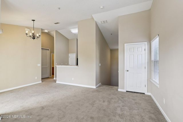 575 OAKLEAF PLANTATION Parkway 416, Orange Park, FL 32065